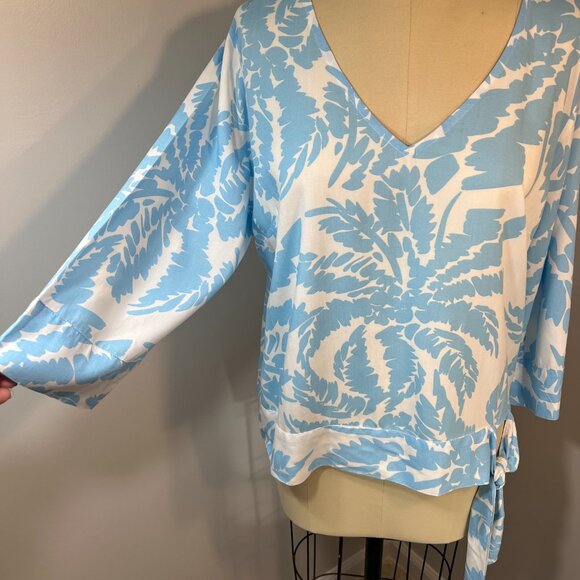 la mer luxe, XL tunic, white with blue print, 3/4 sleeve - Picture 2 of 6